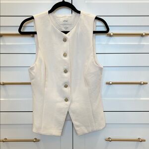 Aritzia Cream Sleeveless Button-Down Shirt